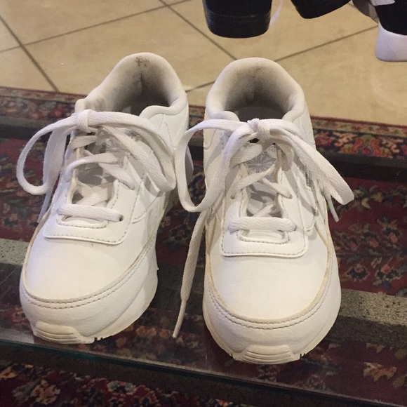Reebok Other - Reebok Classic Sneakers good condition